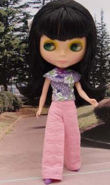 Neo Blythe Lounging Lovely