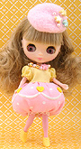 Petite Blythe Miss Macaroon